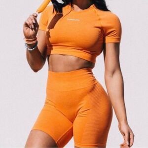Alphalete OG Revival Orange Crop Top